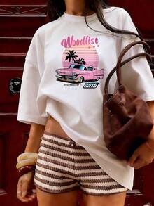 Camiseta con Coche Clásico Rosa y Palmeras al Atardecer,Camiseta de manga corta de moda para primavera y verano de 2026, hecha en México, 180 gramos. Estampado de dibujos animados, modelo de pareja, apta para uso interior o exterior. Cuello redondo, unisex, ideal para oficina y ocio. Paquete de una pieza. - WH-P631577SLNDXZGY502 - Ver 4