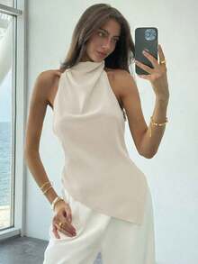 Blusa de mujer de unicolor con cuello halter, pliegues y bajo asimétrico - Beis - Ver 8