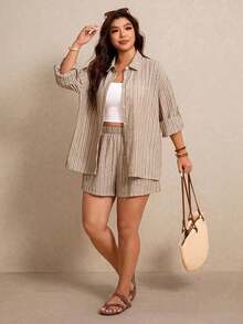 Embrisa Ropa de otoño para mujeres de talla grande, conjuntos de ropa escolar: camisa de rayas abierta al frente con mangas ajustables y conjunto de shorts para mujeres - Marrón - Ver 3