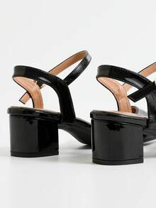 Sandalias de verano para mujer con tira trasera y punta abierta, de tacón bajo, de moda, versátiles, cómodas para uso diario y elegantes de punta puntiaguda y tacón alto - Negro - Ver 7