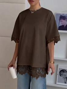 女款休閒寬鬆隨性風格蕾絲飾邊後開衩圓領短袖T恤，純色針織面料，復古夏季款 - 咖色 - 查看 4