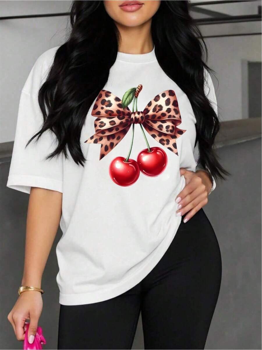 YOCASA Camiseta Casual de Verano para Mujer, con Cuello Redondo, Ajustada y Manga Corta, con Estampado de Pintura al Óleo, Floral, Corazón, Cereza y Patrones de Letras. Tejido Casual Simple, Estilo Deportivo, Ideal para Uso Diario y Citas de San Valentín. 1 pieza, 180G Pure Heavy, 95% Poliéster 5% Spandex. - Blanco - Ver 1