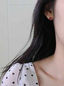 1 Pair Vintage S925 Sterling Silver Red Zirconia Heart Stud Earrings, Elegant Jewelry Gift For Women, Suitable For Party, Date, Wedding, Friendship - Love - View 3