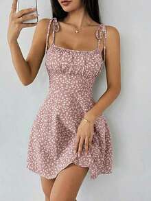 Vestido mini con tirantes de espagueti y estampado floral ditsy con lazo - Rosa vieja - Ver 1