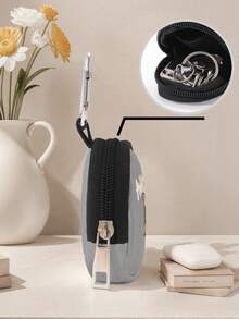 1 Sản phẩm - Túi đựng tai nghe, ví, túi đựng đồ kỹ thuật số, vỏ bảo vệ tai nghe, móc khóa, thiết kế in hình gấu nhỏ, mẫu bảo vệ cao cấp. Chất liệu mềm mại, chống sốc và chống trầy xước. Nhỏ gọn và dễ mang theo. - Nhiều màu - Xem 5