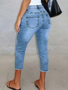 Jeans pitillo de tiro 3/4 desgastados de lavado claro para mujer, pantalones lápiz elásticos para uso casual y de viaje en verano - Azul lavado medio - Ver 4