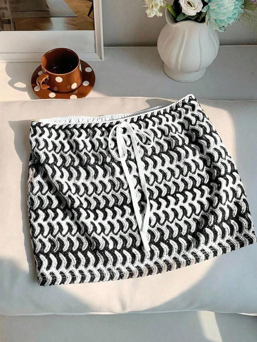 Falda casual de mujer con textura de ganchillo en verde y azul - Blanco y Negro - Ver 1