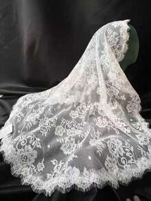 Lace Circular Short Veil, Vintage Style Bridal Veil, Photography Prop - White - View 4