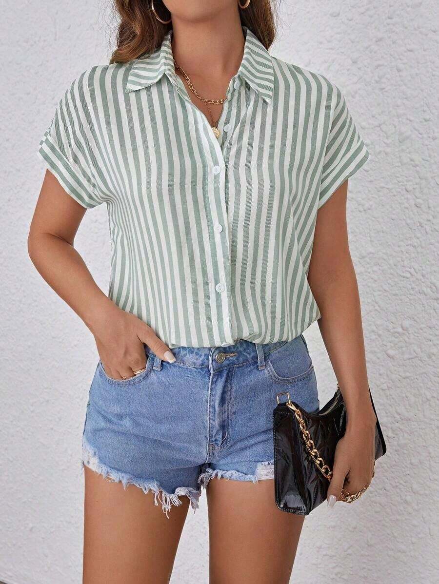 Blusa de estilo minimalista casual con estampado de lunares blancos y patrón de monedas vintage, adecuada para primavera/verano, versátil - Verde - Ver 1