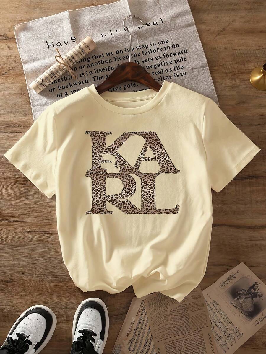 Camiseta vintage con estampado de leopardo y letras, de manga corta y cuello redondo, estilo casual, adecuada para primavera y verano, moda femenina.