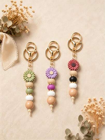 1pc Handmade Daisy Silicone Beaded Keychain, Boho Style Wooden Bead Car Key Chain, Bag Charm Vintage Countryside Decor, Creative DIY Beading, Girly Backpack Accessory, Multi-Purpose Pendant