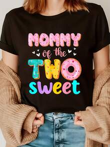 Elegant T-Shirt For Mother's Day: Women's Printed T-Shirt "Two Donut Moms" - Cute And Colorful Design, Soft Fabric, Round Neck, Short Sleeves, Comfortable And Casual For Everyday Wear, Machine Washable, Chic Mom-Style Fashion T-Shirt. - 黑色 - 查看 7