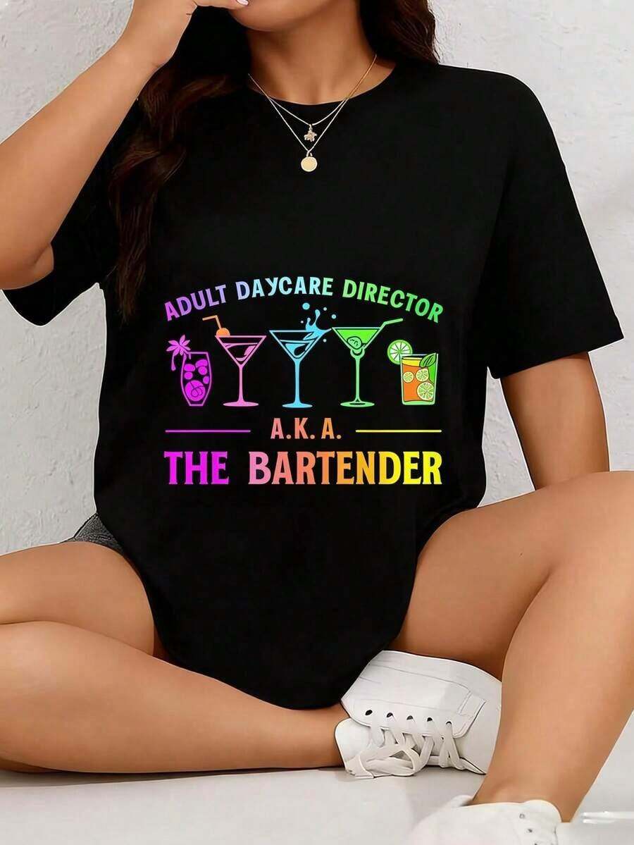 Camiseta de manga corta para mujer, estampado gráfico con temática de cocteles y humor de barman, top básico informal para todas las estaciones del año, ropa de verano. - Negro - Ver 1