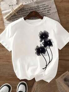 1 Piece Casual Fashion Item For Men And Women. Women's Floral Print Short Sleeve Casual T-Shirt - White With Black Floral Pattern, Round Neck, Suitable For Spring/Summer, Plus Size. Versatile, Easy To Match, Ideal For Everyday Wear, Streetwear, Vacation Wear, Weekend Wear. - 白色的 - 查看 1