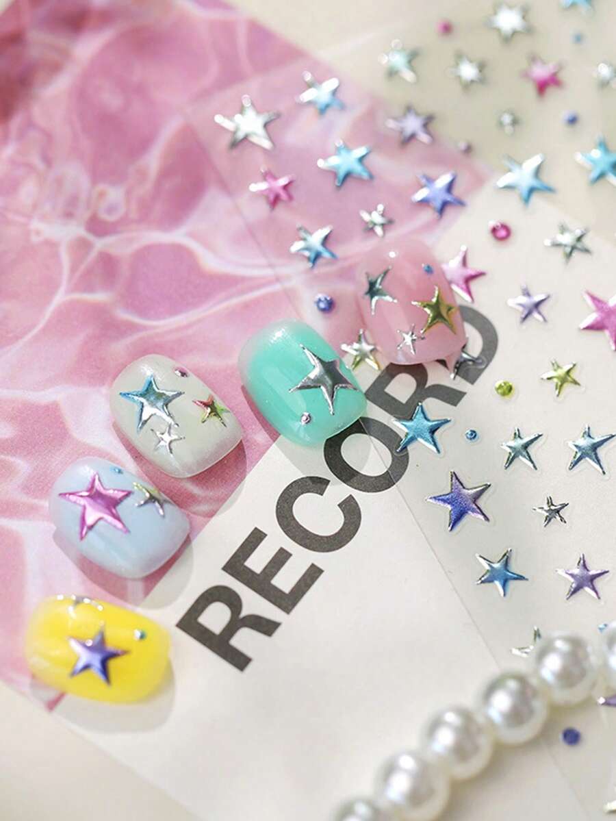 Beautizon Nailartlab 梦幻星空美甲贴纸,多种尺寸星星组合,闪耀精致,营造氛围。清晰细腻的印刷,整齐的裁剪,轻盈柔韧的材质,紧密贴合指甲弧度。易于粘贴,防水耐磨,即使是美甲新手也能轻松打造星光璀璨的指尖造型。 - 彩色 - 查看 1