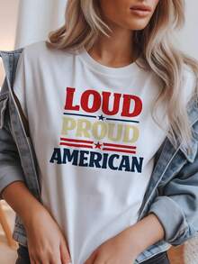"Loud Proud AM1erican" Graphic Tee, A Patriotic 4th Of July Tee. Unisex 220g Pure Cotton Tee. Ideal Weight For All Seasons, Suitable For Men And Women. Durable, High-Quality Fabric, Soft To The Touch And Long-Lasting. Breathable Top. Suitable For Women's Spring And Summer, Holidays, Mother's Day, And Independence Day. - 白色 - 查看 1
