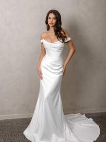 Elegant Off-The-Shoulder Mermaid Wedding Dress Crafted From Luxurious Satin, Featuring A Sweetheart Neckline With A Draped Cowl Bodice, Delicate Off-The-Shoulder Straps, A Form-Fitting Silhouette That Flares At The Knees Into A Sweeping Chapel Train, And A Dramatic Back Detailed With A Long Row Of Fabric-Covered Buttons, This Timeless Bridal Gown Is Perfect For A Formal Church Ceremony, An Elegant Ballroom Reception, Or A Sophisticated Evening Wedding During The Spring Or Summer Seasons, Offering A Sleek And Modern Look With Its Smooth Fabric Texture, Graceful Draping, And Refined Details That Enhance The Natural Curves Of The Figure While Exuding Confidence And Grace. - trắng - Xem 4