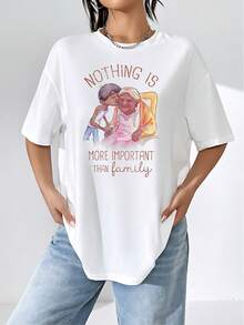 Touching Illustration Of An Older Woman With A Younger Woman Showing Her Affection And Respect, Conveying A Powerful Message About Family Ties And Unconditional Love. Comfortable And Casual Women's T-Shirt For Everyday Wear. - 白色 - 查看 6