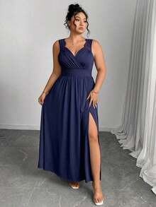 Elenzya Vestido línea A con cuello en V, contraste de encaje, tirantes finos y abertura para tallas grandes - Azul marino - Ver 8