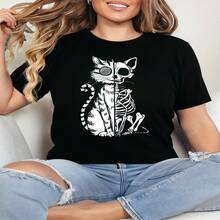 Casual Black Cotton T-Shirt for Women with Skeleton Cat Print, Short Sleeve Round Neck Tee Top, Loose Fit - Negro - Ver 1