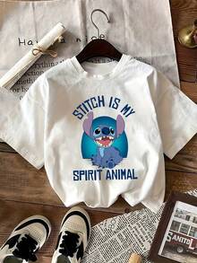 Gráfico que muestra a un tierno personaje extraterrestre azul sonriendo bajo una luna brillante simbolizando amistad alegría e individualidad camiseta de mujer  casual cómoda para uso diario - Blanco - Ver 2