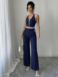 Conjunto de 2 piezas para mujer con top halter escotado en la espalda con ribete de color contrastante y pantalones largos - Azul marino - Ver 6
