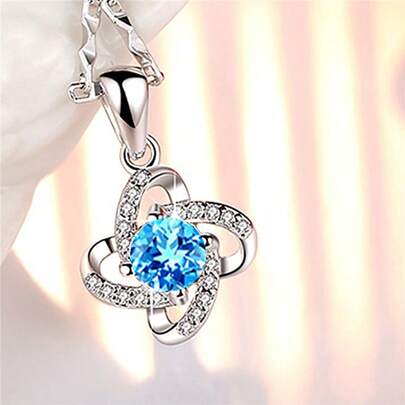 Dây chuyền mặt dây chuyền hình hoa xoay lấp lánh thời trang, mặt dây chuyền bốn cánh hoa tối giản kiểu Hàn Quốc trên dây chuyền bạc.