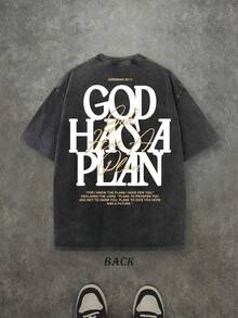 Confeccionada con telas especialmente seleccionadas, esta camisa presenta un estampado exclusivo que combina letras manuscritas y en negrita con un tema religioso vintage de estilo americano deslavado. Es cómoda, fresca, transpirable y agradable al tacto, ideal para el verano. El diseño holgado, de hombros caídos y cuello redondo clásico es sencillo, informal y elegante, lo que la hace versátil. El diseño de fuente simple y sofisticado que combina en la parte delantera y trasera, junto con un fondo gris vintage desgastado, crea un estilo retro minimalista. Exala una sensación de resort vintage, relajada y de alta gama. Perfecta para el transporte diario, la moda urbana, salidas informales y ligeras vacaciones de verano, es una camisa de manga corta para hombre versátil y moderna con una textura excepcional. - Negro - Ver 4
