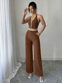Conjunto de 2 piezas para mujer con top halter escotado en la espalda con ribete de color contrastante y pantalones largos - Marrón - Ver 2