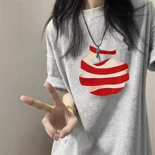 Camiseta de manga corta para mujer de algodón puro blanco, diseño nuevo de verano 2026, estilo nicho, hombro regular, corte holgado, top de moda. - Rojo vino (manzana pelada en el centro) - Ver 5