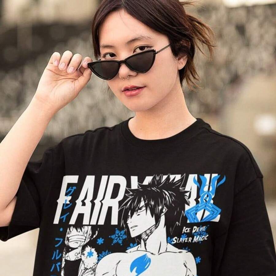 Fairy Tail Fullbuster Design Short-Sleeved T-Shirt In Pure Cotton, Grey, 220 Gsm. Suitable For Men And Women. Thick, Wrinkle-Resistant Fabric That Won't Easily Lose Its Shape. Simple And Versatile Style, Lightweight And Breathable, Perfect For Work, Travel, Camping, Shopping, And Leisure. - 黑色 - 查看 1