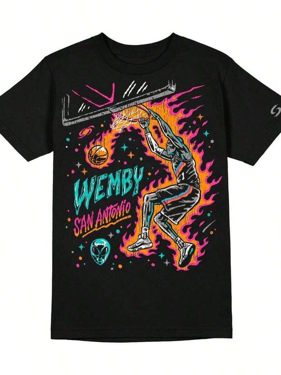 Camiseta de mujerCamiseta deportiva de manga corta para mujerWemby vintage Graphic Tee, wembanyama Shirt, San Antonio Alien Hoops-Shirt, SA playoffs tee,Unisex, estilo deportivo, imprescindible para los aficionados, camiseta del Mundial, camiseta divertida y graciosa, camiseta de merchandising de estrellas del deporte,blusas casuales para dama,playeras de mujer,camisas para hombre,playeras de hombreCómoda y ligera - Negro - Ver 1