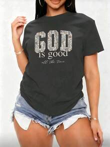 Playera Oversize Mujer "God is Good" - Estampado de Flores con Frase Religiosa - Gris Oscuro - Ver 2