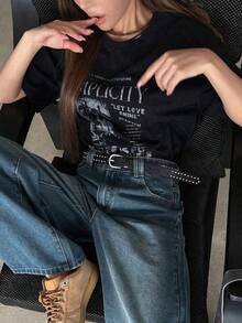 Camiseta negra Casual de las mujeres con impresión gráfica, cuello redondo, parte superior de manga corta, tejido de punto de longitud Regular de verano Streetwear VUHV - Negro - Ver 2