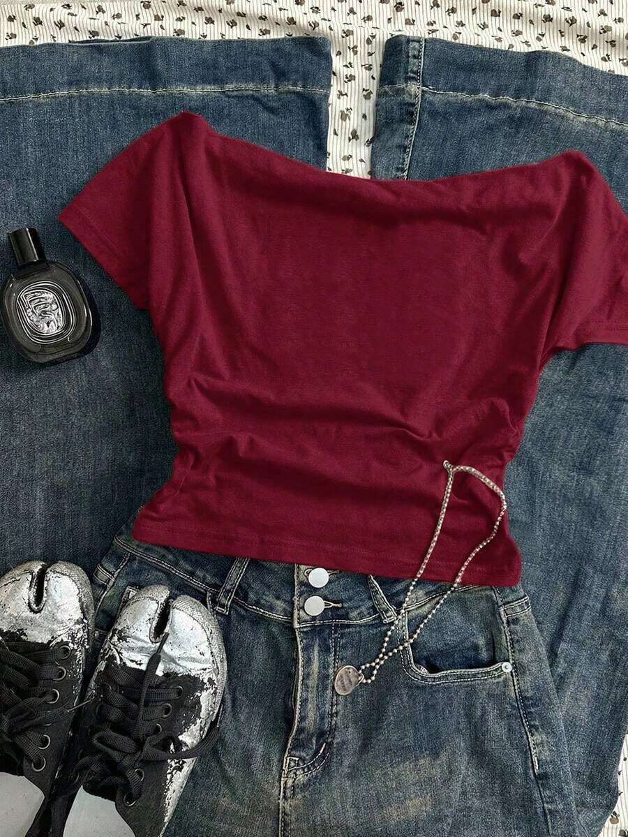 Camiseta de manga corta ajustada con hombros descubiertos y pliegues en la cintura, con estampado de limón, adecuada para el verano - Burdeos - Ver 1