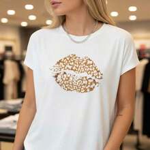 Women's Vintage Cotton T-Shirt With Leopard Lips Print, Short Sleeve, Round Neck, Casual Top, Soft And Comfortable, Loose Fit, Summer Blouse, Available Sizes, Fashionable Animal Print Lips Design, Daily Wear T-Shirt, Breathable Cotton Fabric, Graphic T-Shirt. - 白色 - 查看 7