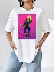 Figura poderosa de guerrero cósmico con guante brillante que simboliza fuerza infinita y equilibrio universal camiseta de mujer  cómoda y casual ideal para uso diario y amantes del arte geek - Blanco - Ver 6