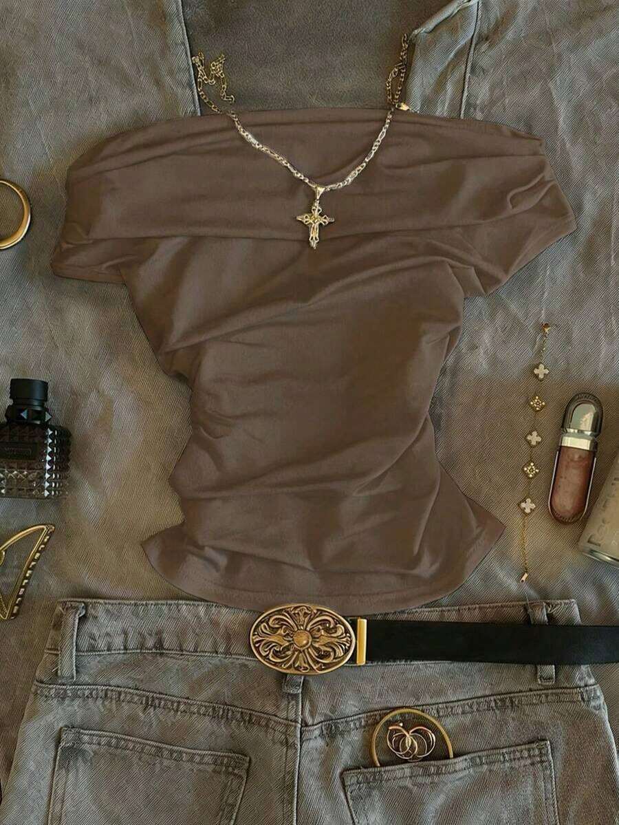 Camiseta minimalista de un solo color y hombros descubiertos para mujer, para uso diario - Marrón - Ver 1