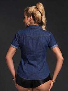 Camisa de manga corta con bolsillo con solapa, bajo curvo y manga enrollada para el verano, parte superior de manga corta - Azul lavado oscuro - Ver 3