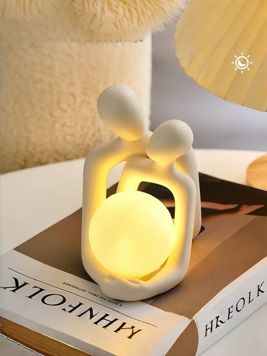 1pc "Love's Kiss" Resin Couple Embracing Sculpture, Romantic Decor Piece Suitable For Bedroom, Home Office, Bookshelf, Tabletop - 1PC - View 1