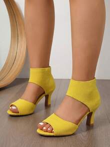 [2026 Hot Selling] Must-Have High Heels For Spring And Summer! Women's Solid Color T-Strap High-Heeled Sandals, Stylish Open-Toe Dress Shoes. ✅ Comfortable To Wear: Sturdy Heel Design, Non-Slip Sole. Suitable For Wedding Parties. ✅ Stylish Design. ✅ Available In 4 Classic Colors: Red / Pink / Black / Yellow, Easily Match Dresses And Jeans. - Nâng cấp chất lượng màu vàng - Xem 4