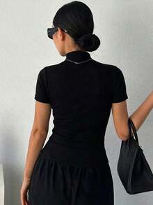 Camiseta negra de manga corta, ajustada, de cuello alto y unicolor, para uso diario y casual en verano - Negro 2 - Ver 3