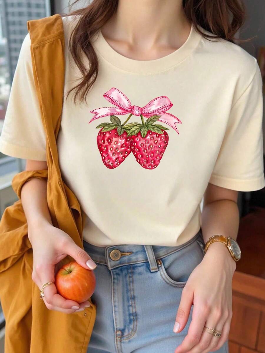 Women's Casual Short-Sleeved Round Neck T-Shirt With A Pretty Strawberry Print And A Decorative Pink Bow. - 杏色 - 查看 1