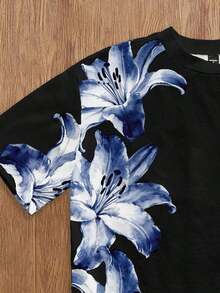 Camiseta de manga corta blanca de ajuste regular con estampado digital de teñido anudado de plantas y flores, adecuada para citas de verano, reuniones, camiseta gráfica a juego con flores rosas para hombres - Negro - Ver 6