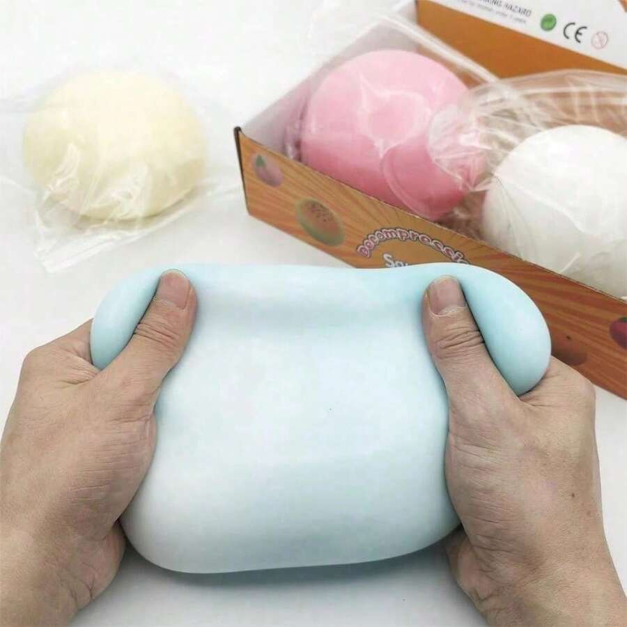 1个10厘米超大流体芝士球，巨型流体球，可缓解压力，超大慢回弹挤压玩具，超级流体，适合作为节日礼物、趣味可爱礼物、生日礼物、复活节礼物、万圣节礼物、圣诞节礼物、派对礼物、软萌玩具、软萌减压玩具、饺子造型挤压玩具