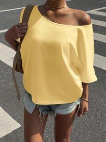 Camiseta de manga corta holgada con estampado todo sobre hombros descubiertos de estilo minimalista casual para mujer, estampado a rayas retro americano, camiseta de hombros abiertos, ropa urbana para mujer - amarillo ganso - Ver 6
