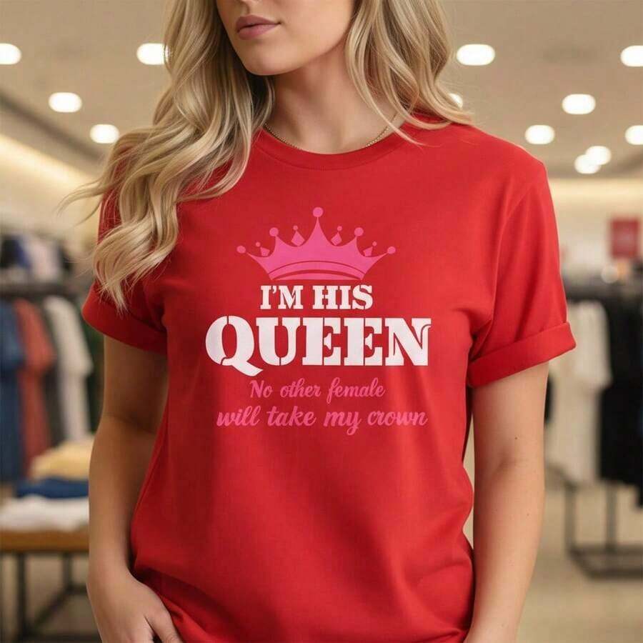 Camiseta de Algodón Vintage para Mujer con Estampado Gráfico "Soy Su Reina", Manga Corta, Cuello Redondo, Estilo Casual, Tallas S-5XL, Camiseta Negra con Diseño de Corona Rosa, Perfecta para Parejas, Uso Diario, Camiseta Distintiva, Tejido de Algodón Suave y Cómodo, Regalo Ideal para Ella, Moderna y Elegante. - Rojo - Ver 1