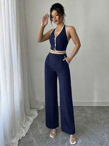 Conjunto de 2 piezas para mujer con top halter escotado en la espalda con ribete de color contrastante y pantalones largos - Azul marino - Ver 2
