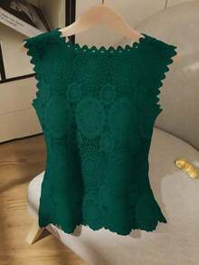 Camiseta de mujer de encaje a ganchillo, diseño de blusa elegante y de moda sin mangas, estilizadora - Verde Oscuro - Ver 2