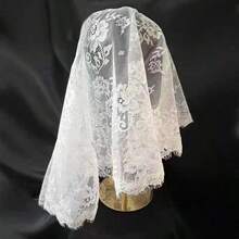 Lace Circular Short Veil, Vintage Style Bridal Veil, Photography Prop - White - View 3